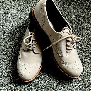 Steve Madden saddle oxfords size 9